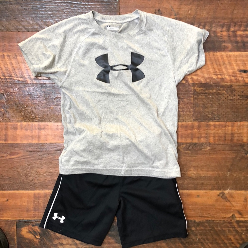 Boys Under Armour shirt and shorts size 5